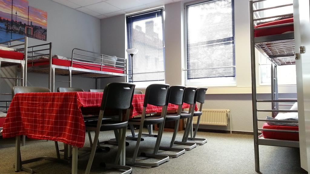 Hostel Die Etage East Берлин Стая снимка