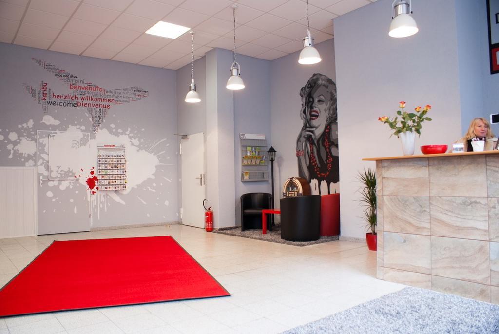 Hostel Die Etage East Берлин Екстериор снимка