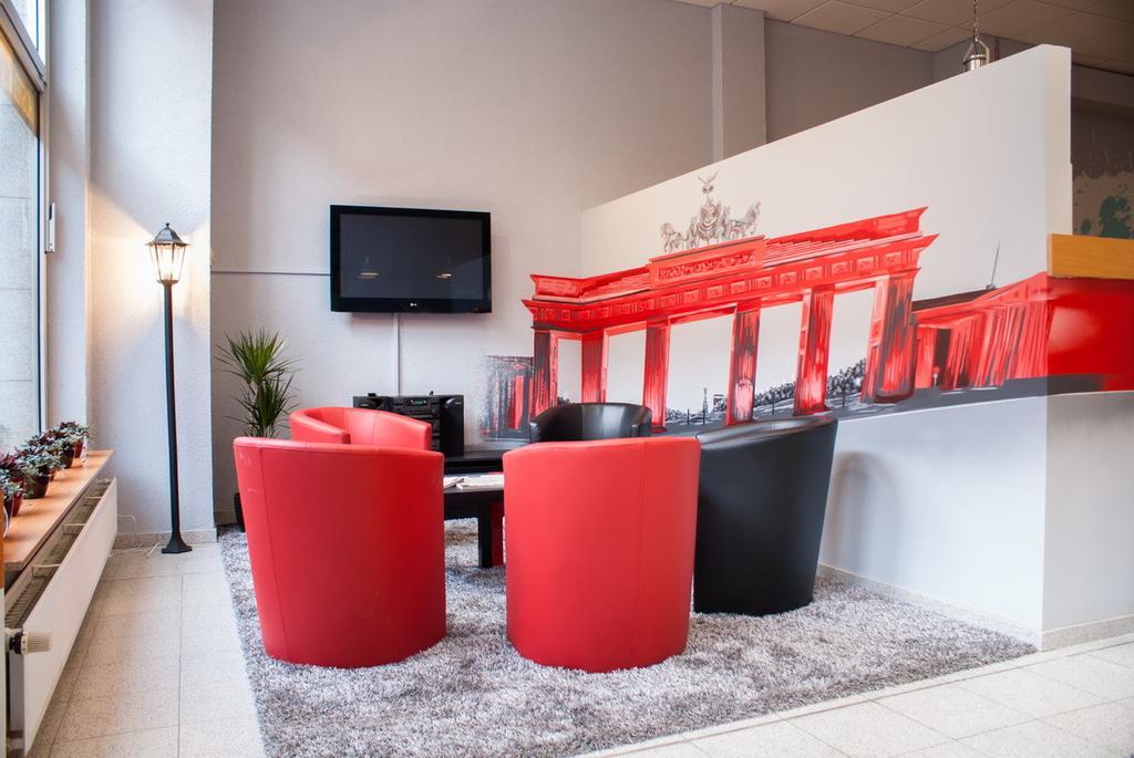 Hostel Die Etage East Берлин Екстериор снимка