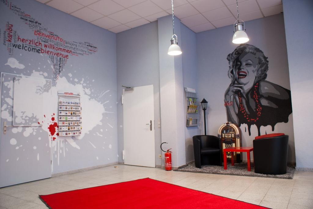 Hostel Die Etage East Берлин Екстериор снимка
